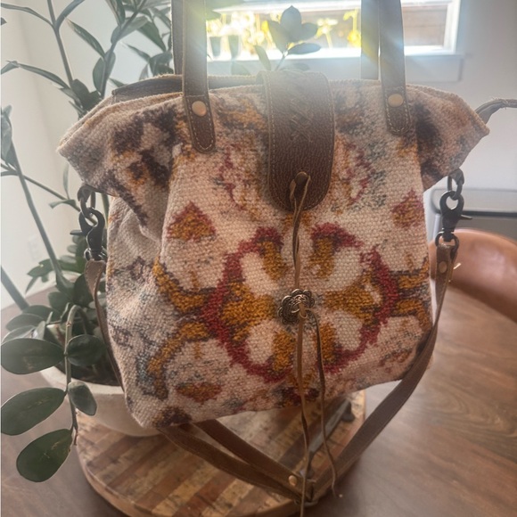Myra bag beautiful material shoulder bag crossbody medium size - Picture 1 of 10